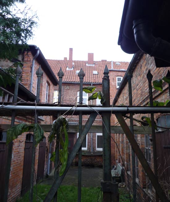 vor Abriss Ansicht-v-hinten